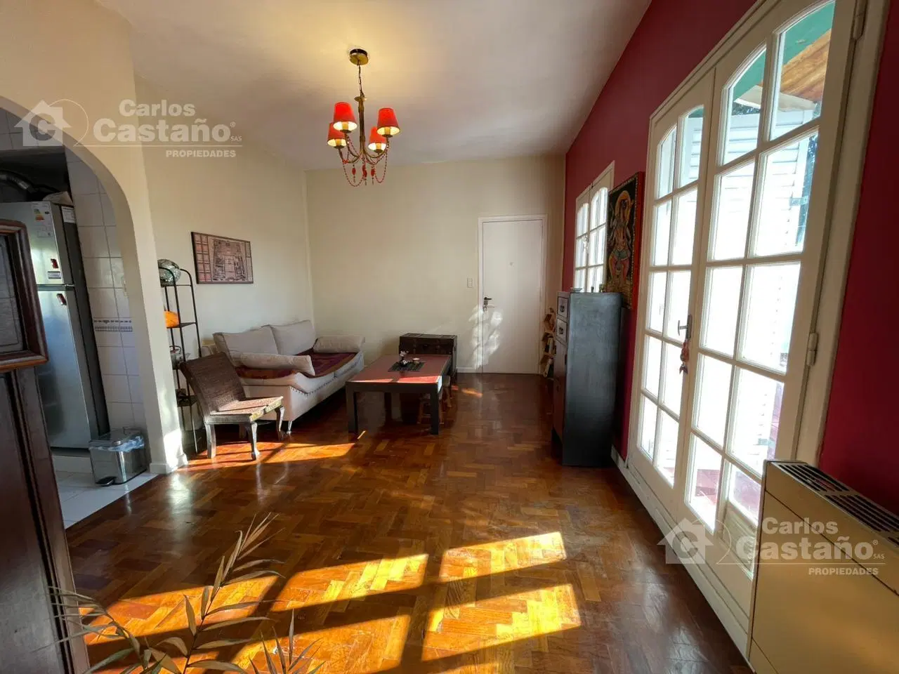 Inmejorable "sector" 3 ambientes 44m2. Mucha luz. (2do piso por escalera) 4