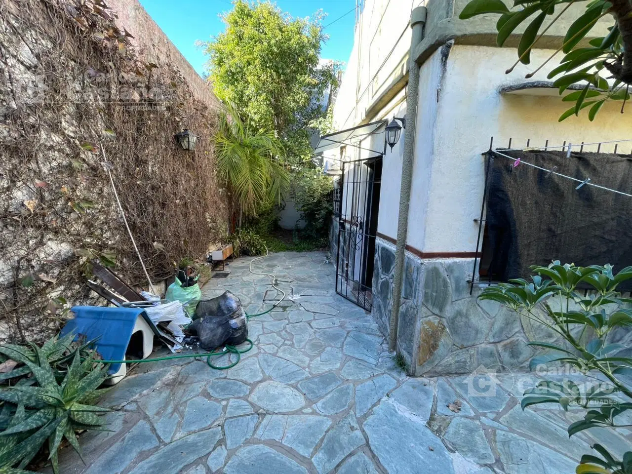 Casa/PH en PB al Frente, 3/4 Amb. con Garaje, Patio, Terraza y Jardín 8