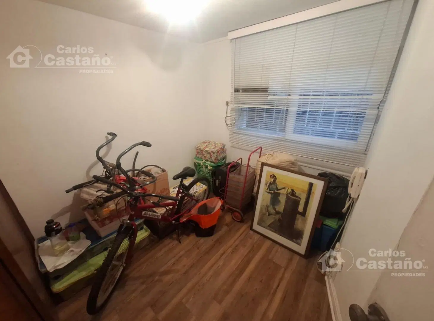 1 c/av. Maipú. Excelente 1 ambiente p/baja frente. T/PH 15m2 apto profesional. 4