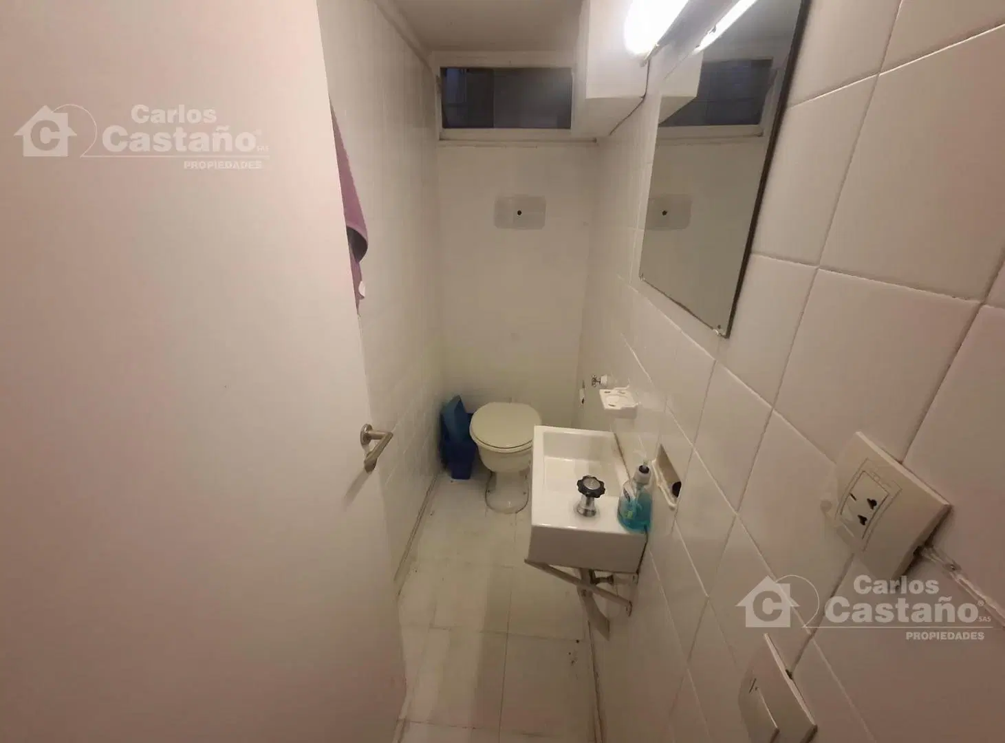 1 c/av. Maipú. Excelente 1 ambiente p/baja frente. T/PH 15m2 apto profesional. 2
