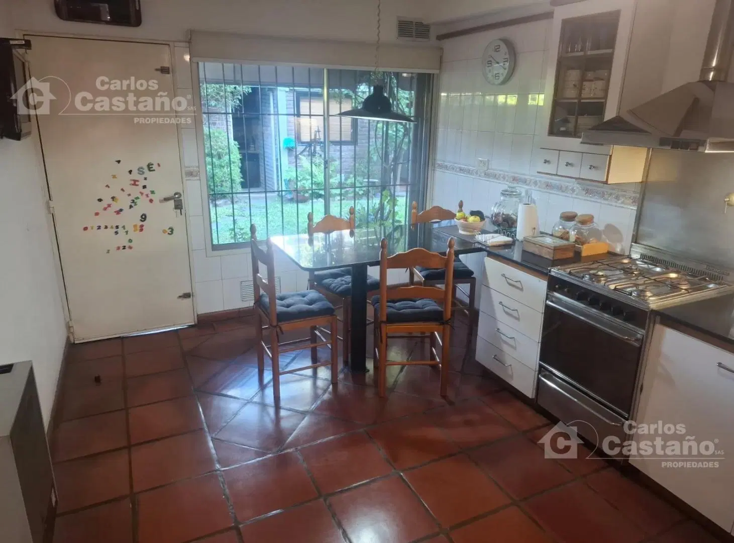 Exc. Dúplex 5 Amb. con 3 Baños, Cochera y Fondo 4