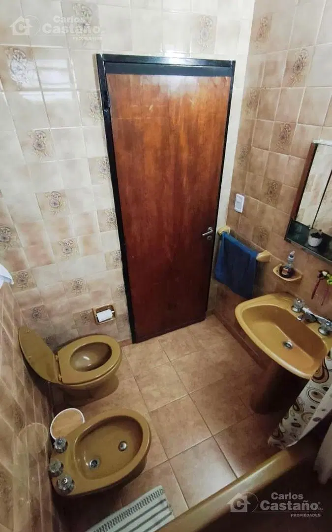 A Mts. de Av. Maipú, Dto. 2 Amb. al Lateral con Patio 5