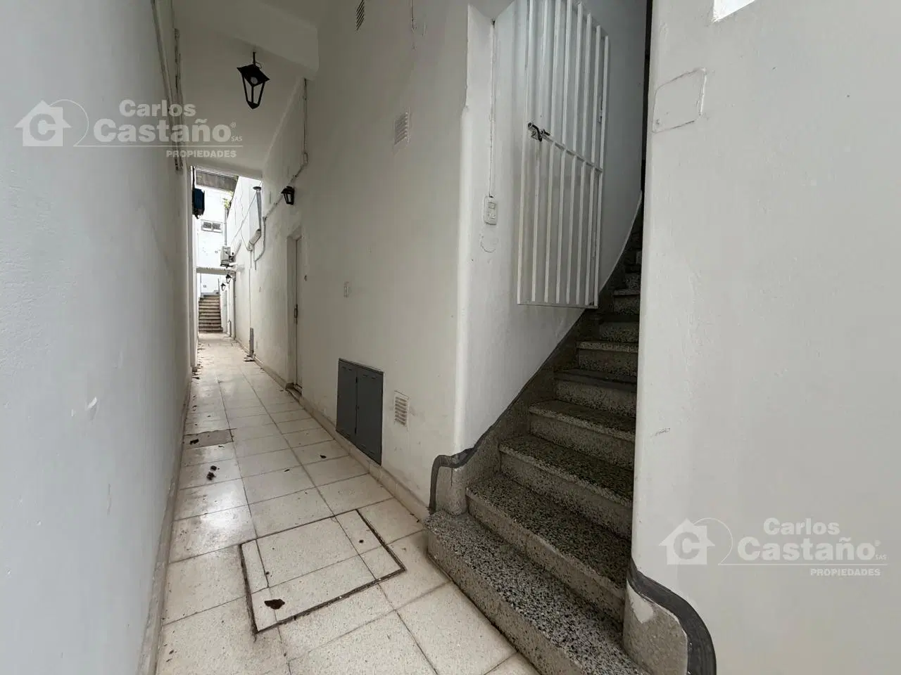Depto. Tipo Casa 3 Amb. a Reciclar en Planta Alta 2