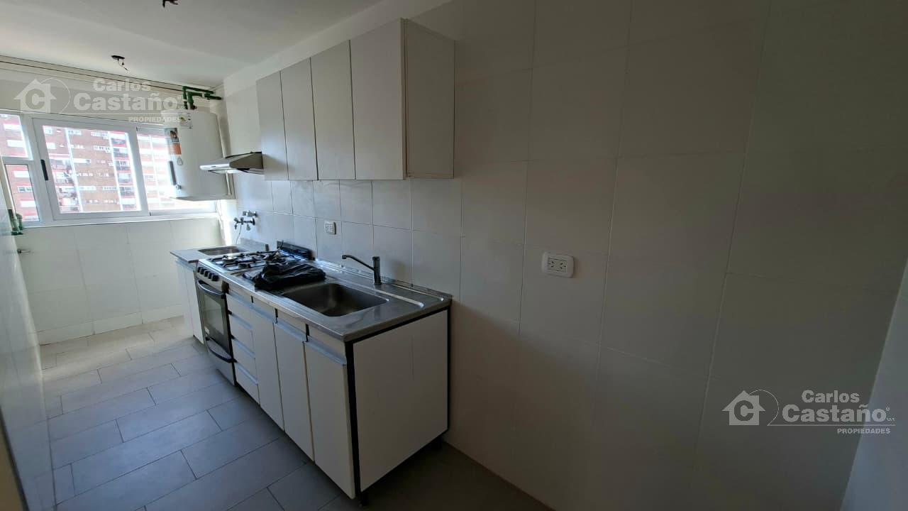 Foto de Excelente departamento 3 ambientes con cochera, imagen 5