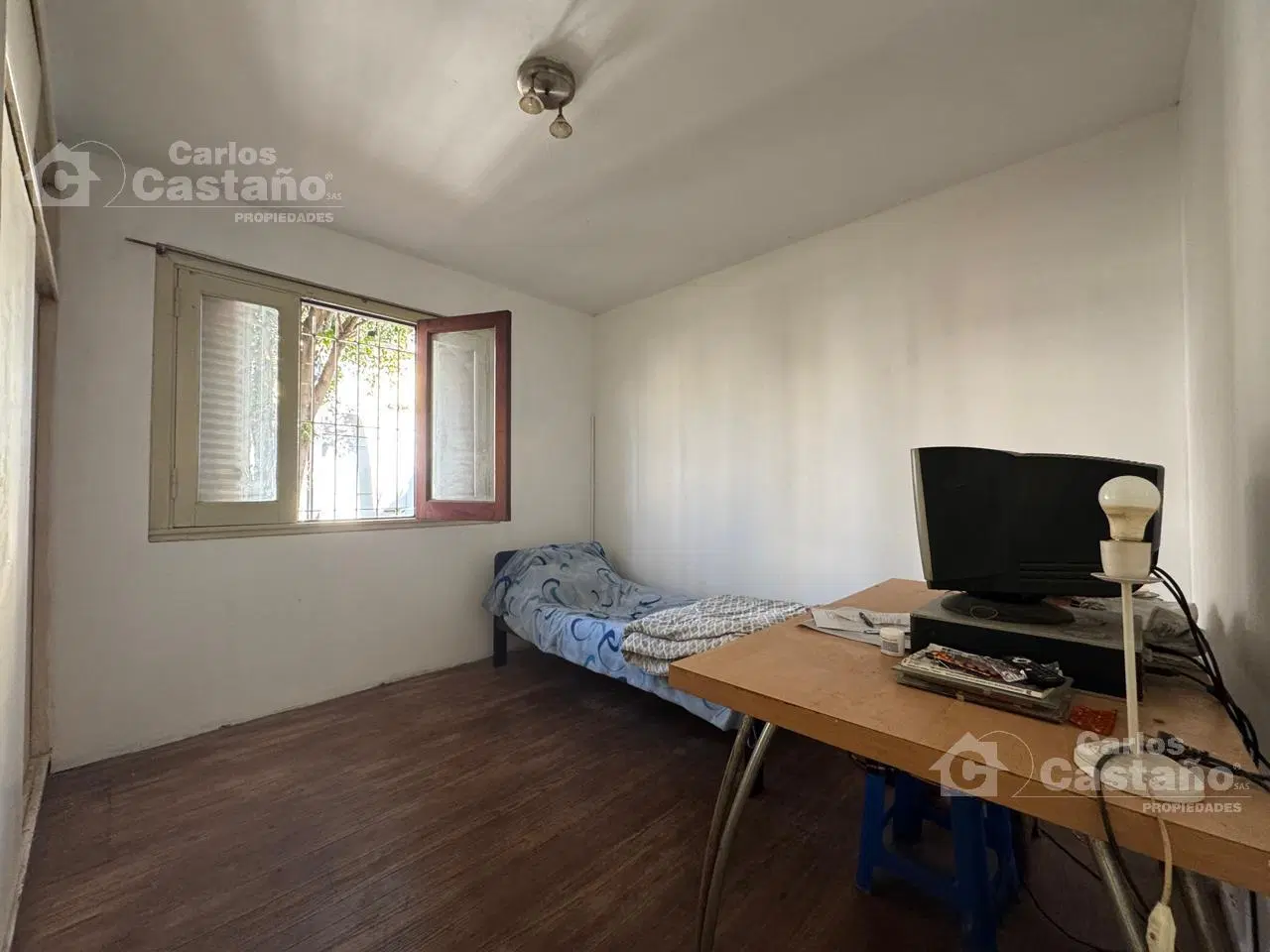 Casa Sobre Lote Propio, 3 Amb. con Patio, Terraza y Quincho 3