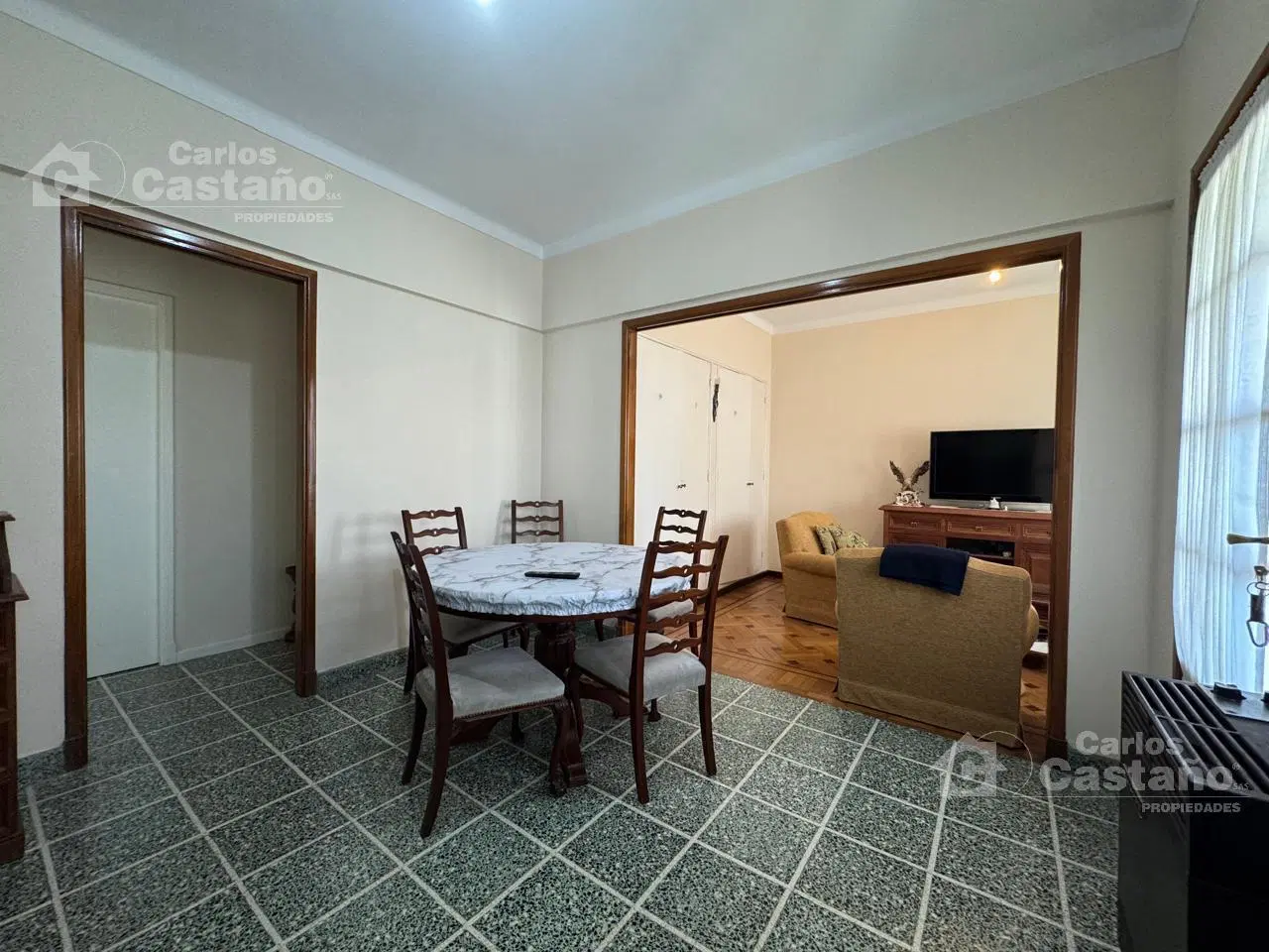 Casa en Altos de 3 Amb con Quincho, Piscina, Galpón y Local 2 Sótanos (1 en Local y otro en Galpón) 5