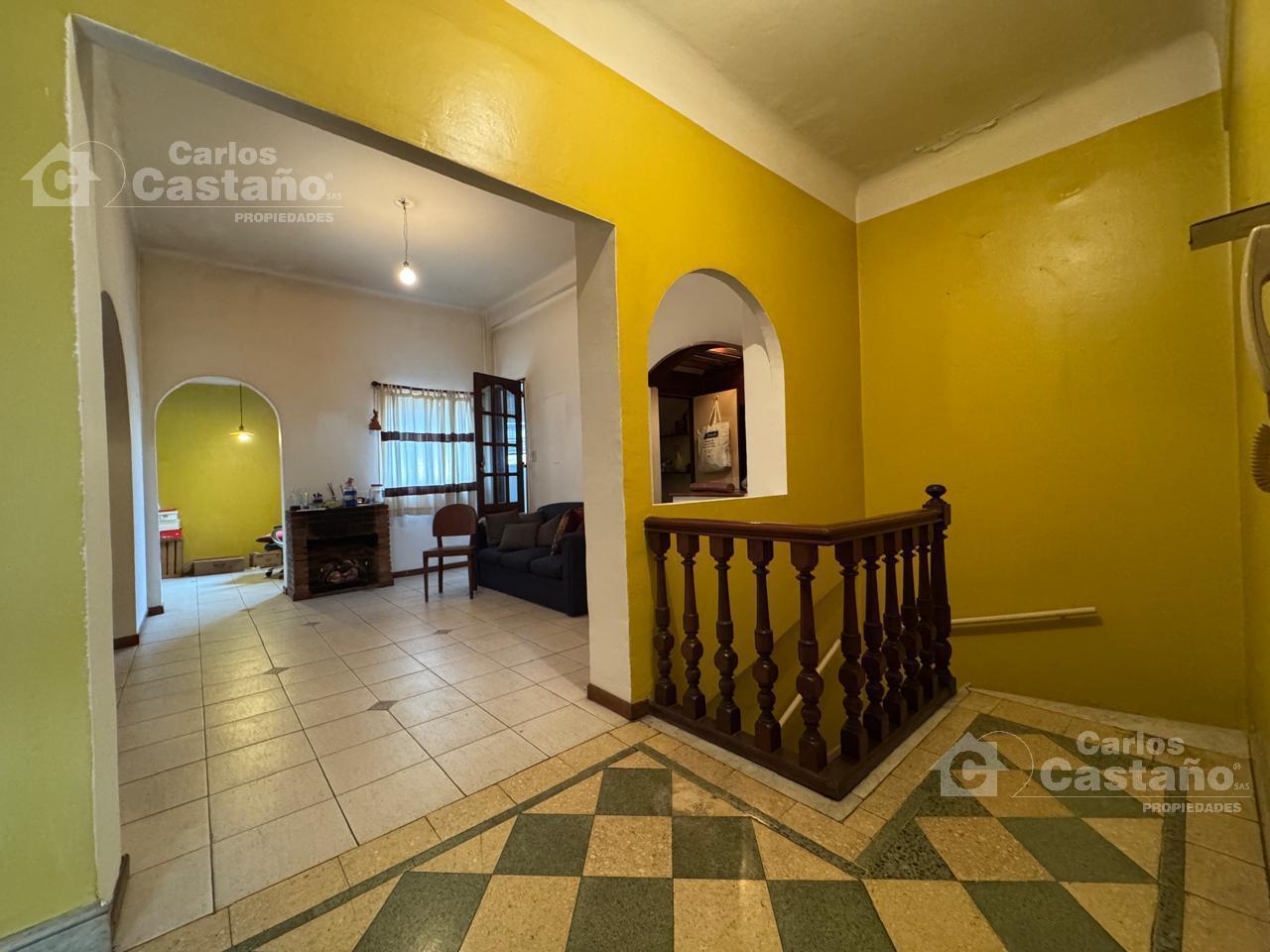 Foto de Exc. PH en Planta Alta con Playroom, Quincho y Terraza, imagen 2