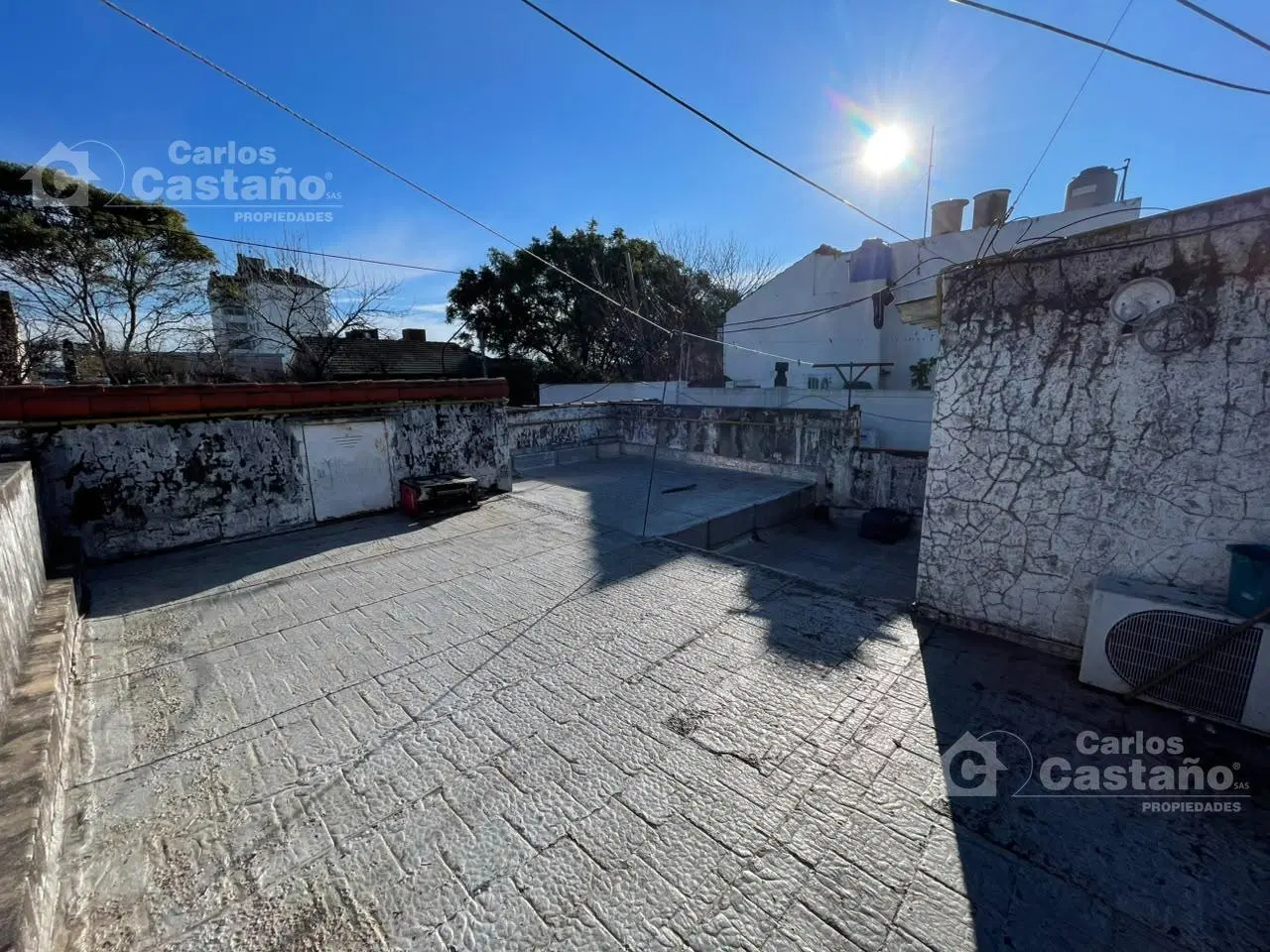 Casa 3 Amb. a Refaccionar con Patio, Quincho, Terraza y Cochera 8