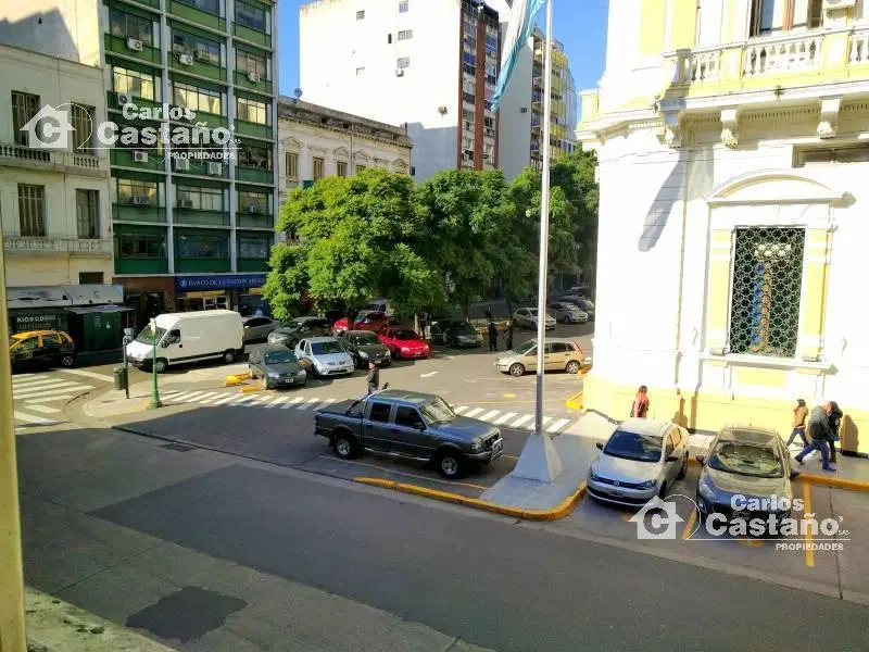 Oficina en Planta Alta al frente a 4/C de 9 de Julio 5