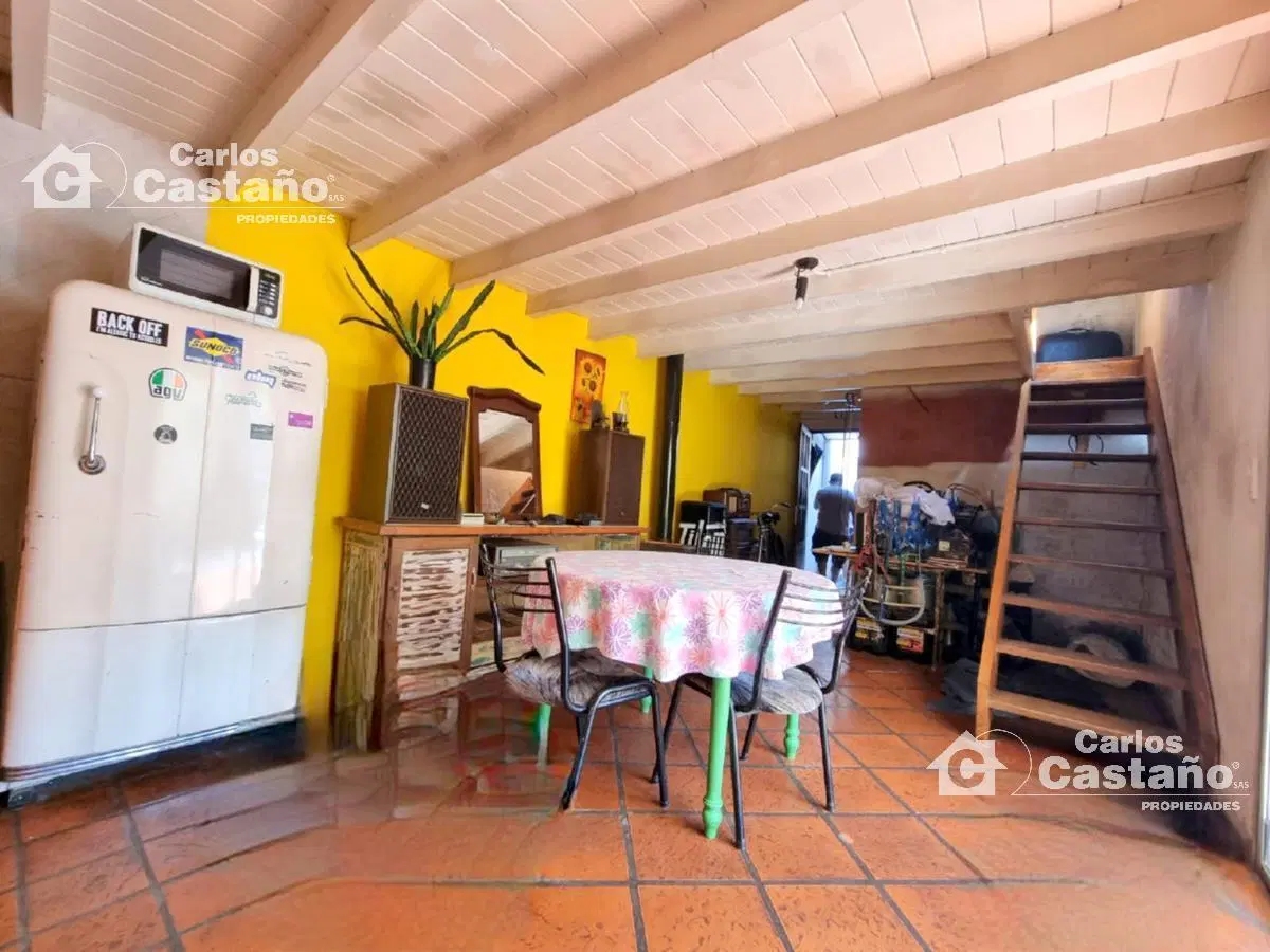 PH 3 Amb. con Patio, Ideal 2 Familias y a 1/c de Donado 8