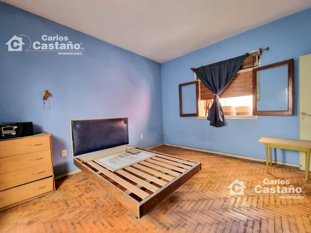 PH 3 Amb. con Patio, Ideal 2 Familias y a 1/c de Donado 4