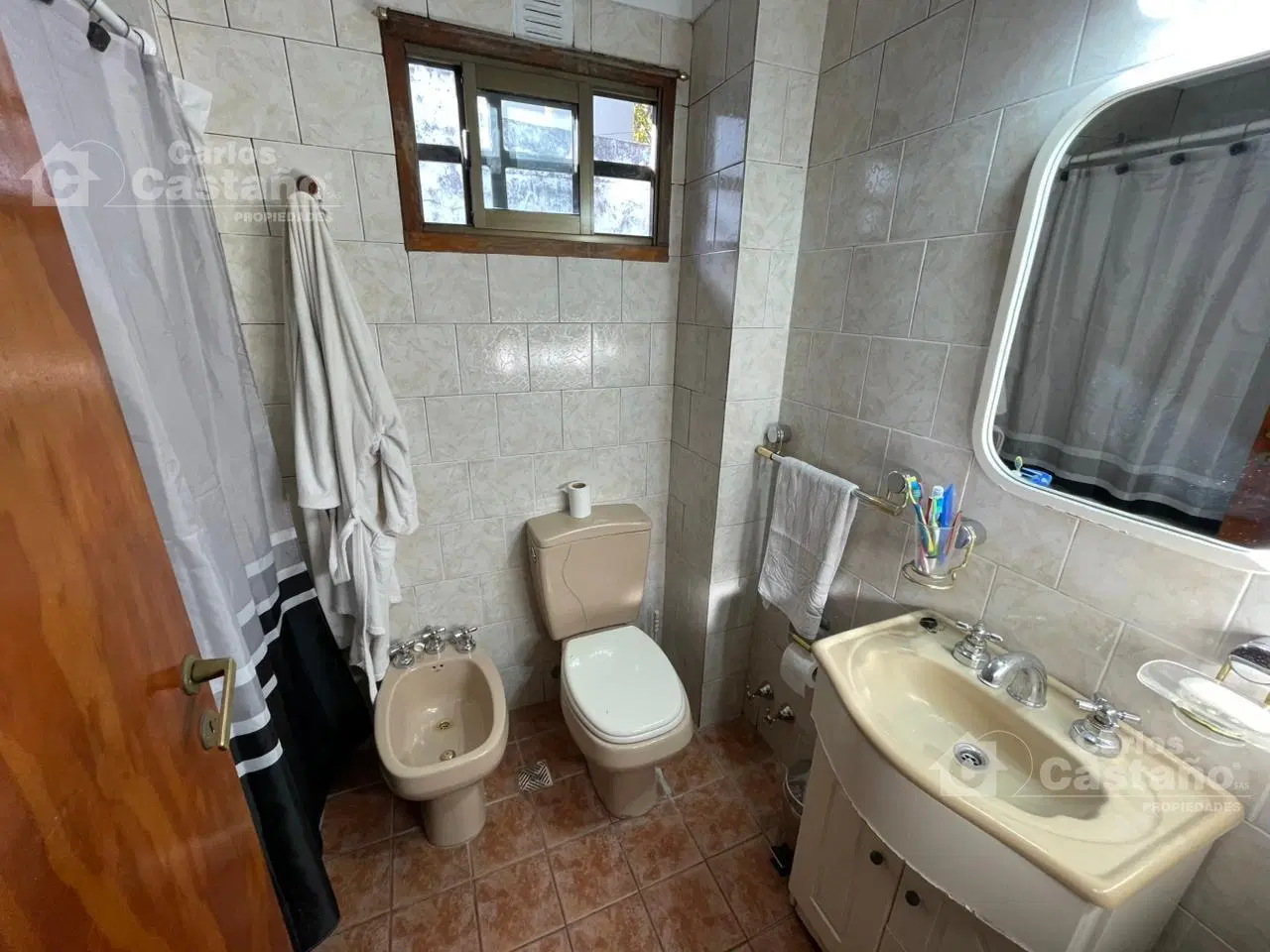 Excelente Casa Tipo Dúplex Cerca de General Paz y Panamericana 8