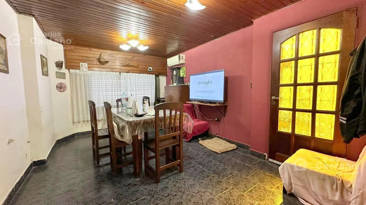 Casa en Planta Baja, Ideal 2 Familias con Patio, Terraza y Cochera 3