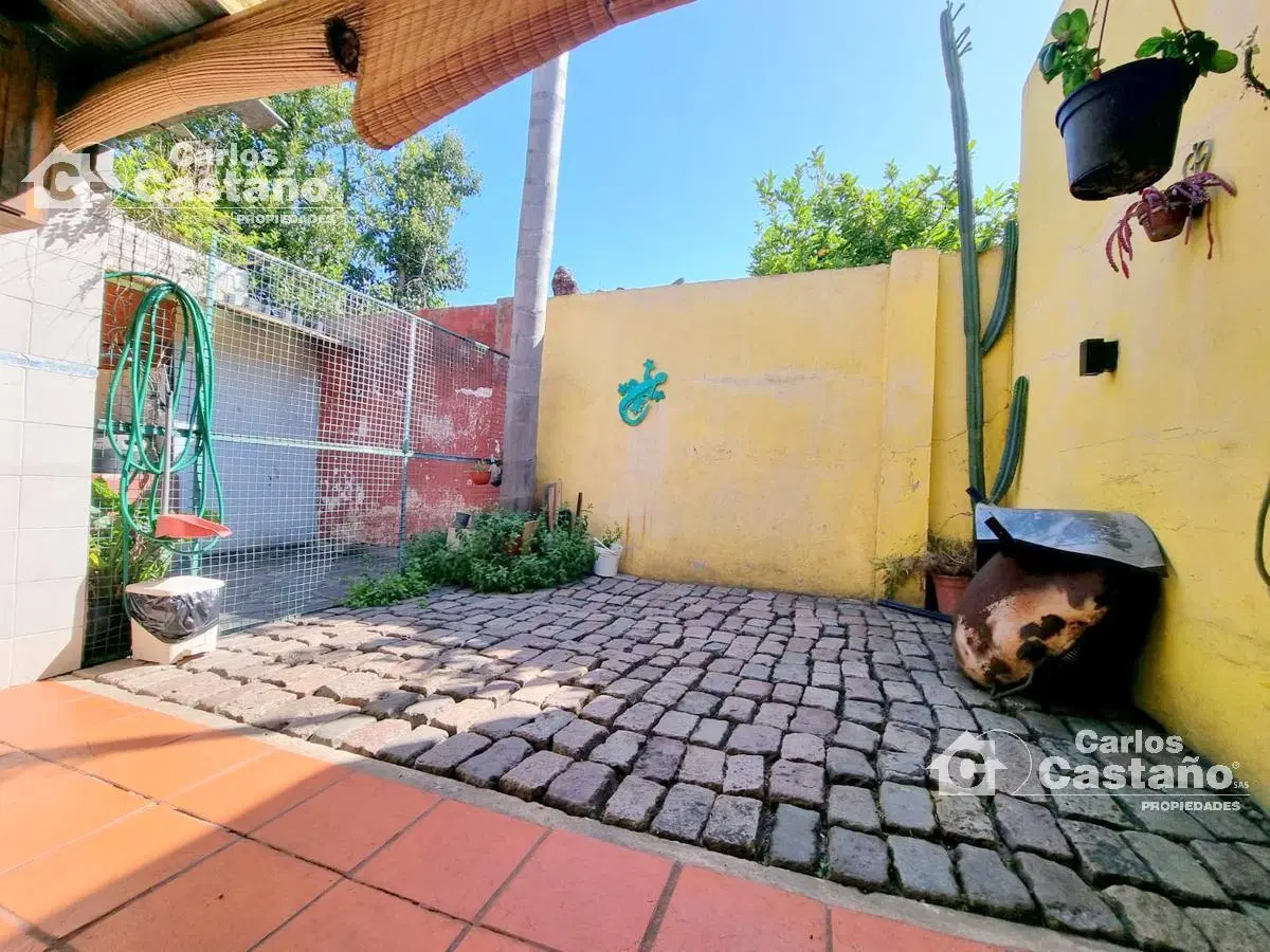 PH 3 Amb. con Patio, Ideal 2 Familias y a 1/c de Donado 8