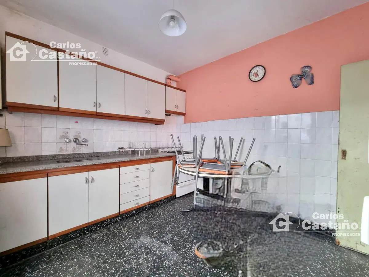 PH 3 Amb. con Patio, Ideal 2 Familias y a 1/c de Donado 5