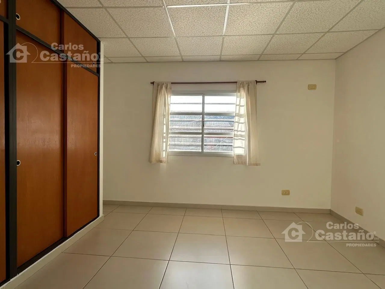 Impecable Dúplex 3 Amb. con Jardín y Cochera 4