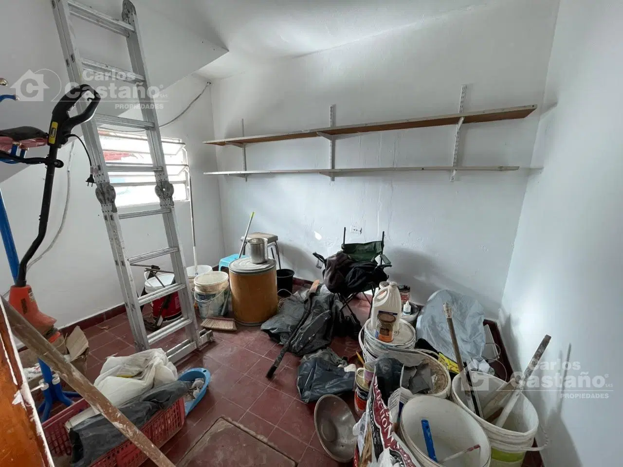 Casa 3 ambientes con garaje lote propio. 8
