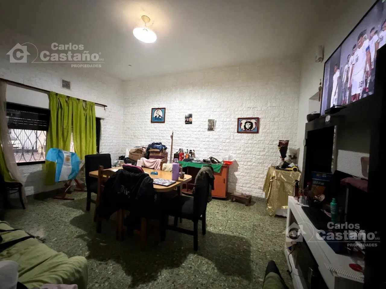 Casa en 2 plantas de 3 ambientes en Villa Ballester. 3