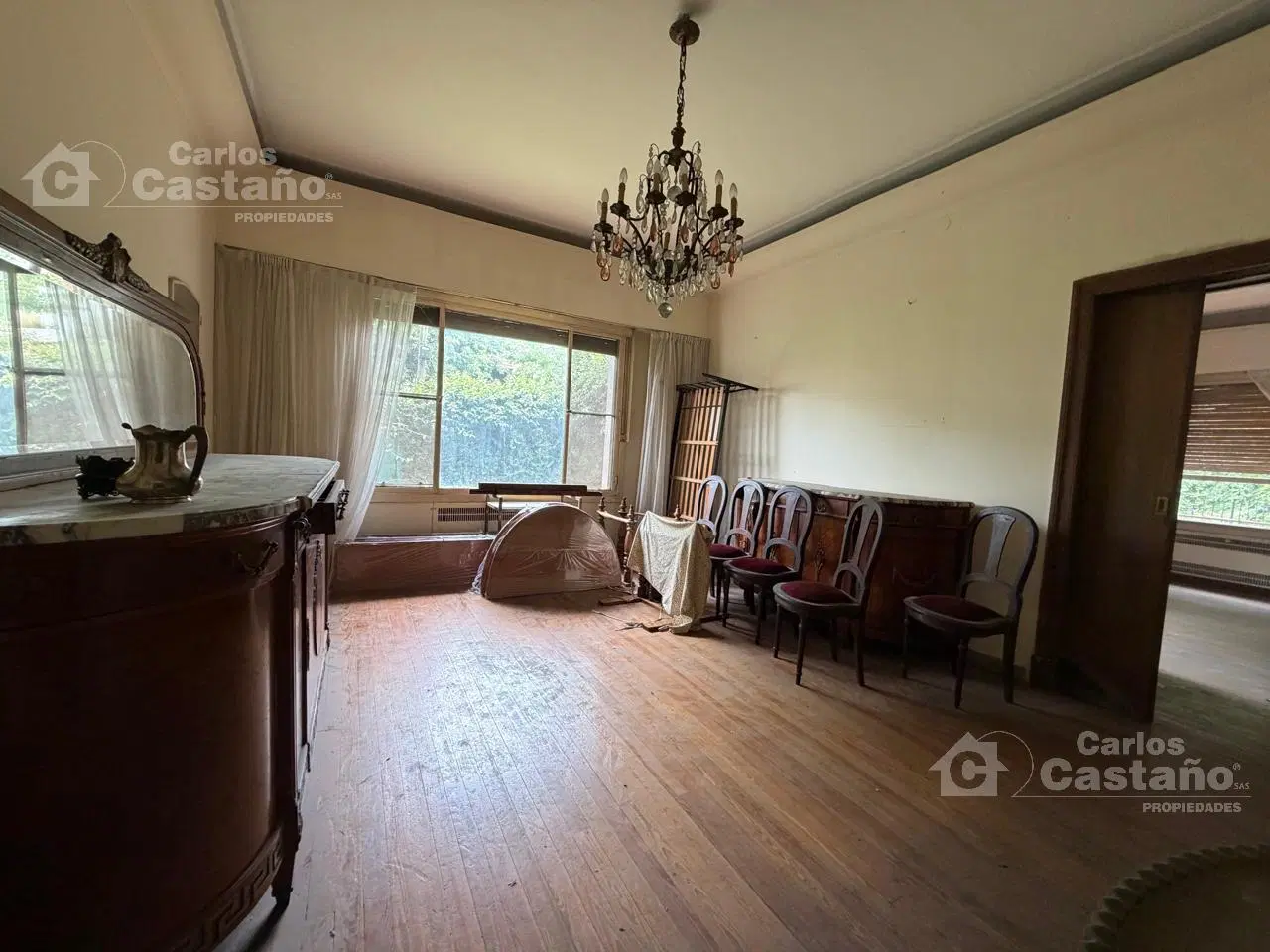 Exclusiva Propiedad 4 Amb. en la Mejor Zona de Olivos 3
