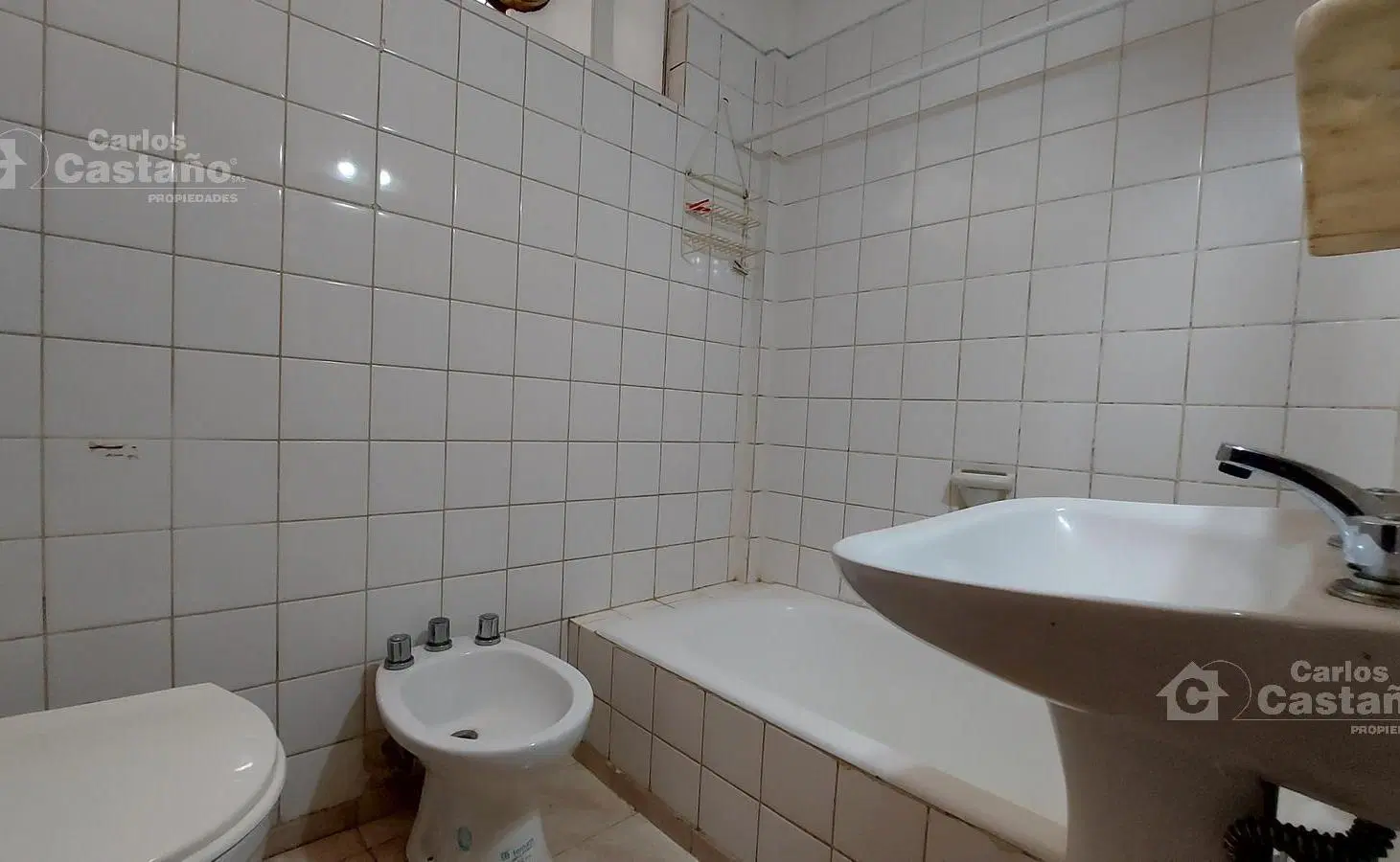 Exc. Zona del Bajo de Vte. López, 2 Amb. al Contrafrente, 2º Piso por Escalera, Muy Luminoso 3