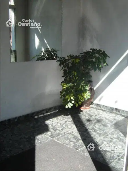 Dto. 2 Amb. a 3 cuadras de Av. Cabildo 4