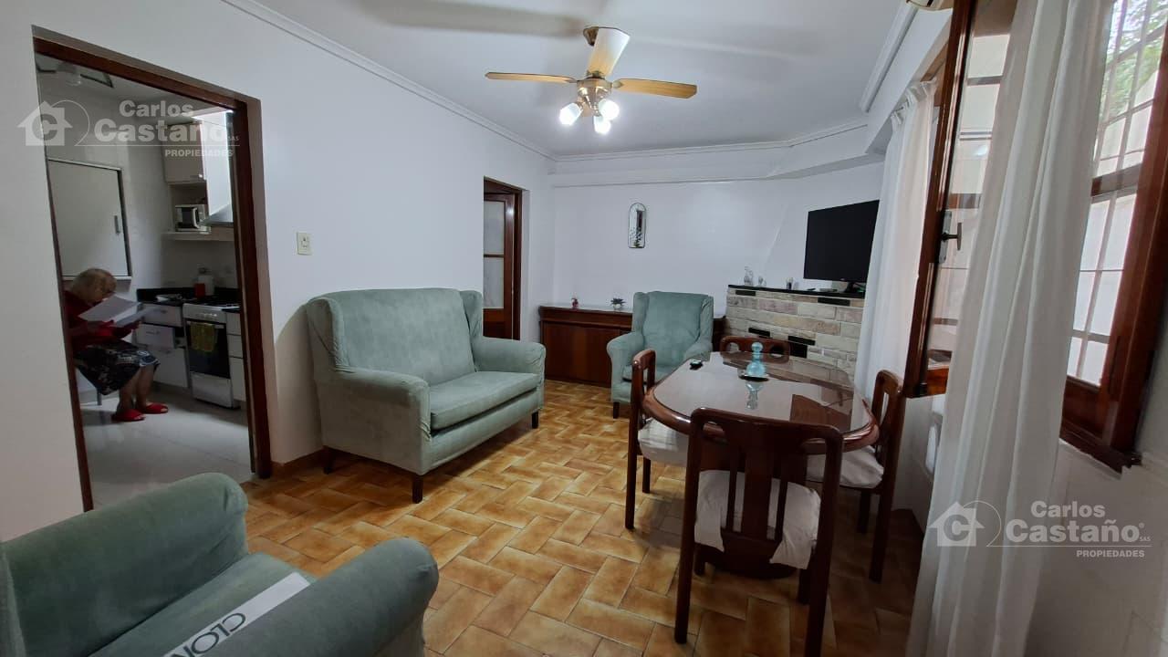 Foto de Casa/PH al Frente 4 Amb. con Jardín al Frente y Terraza, imagen 1