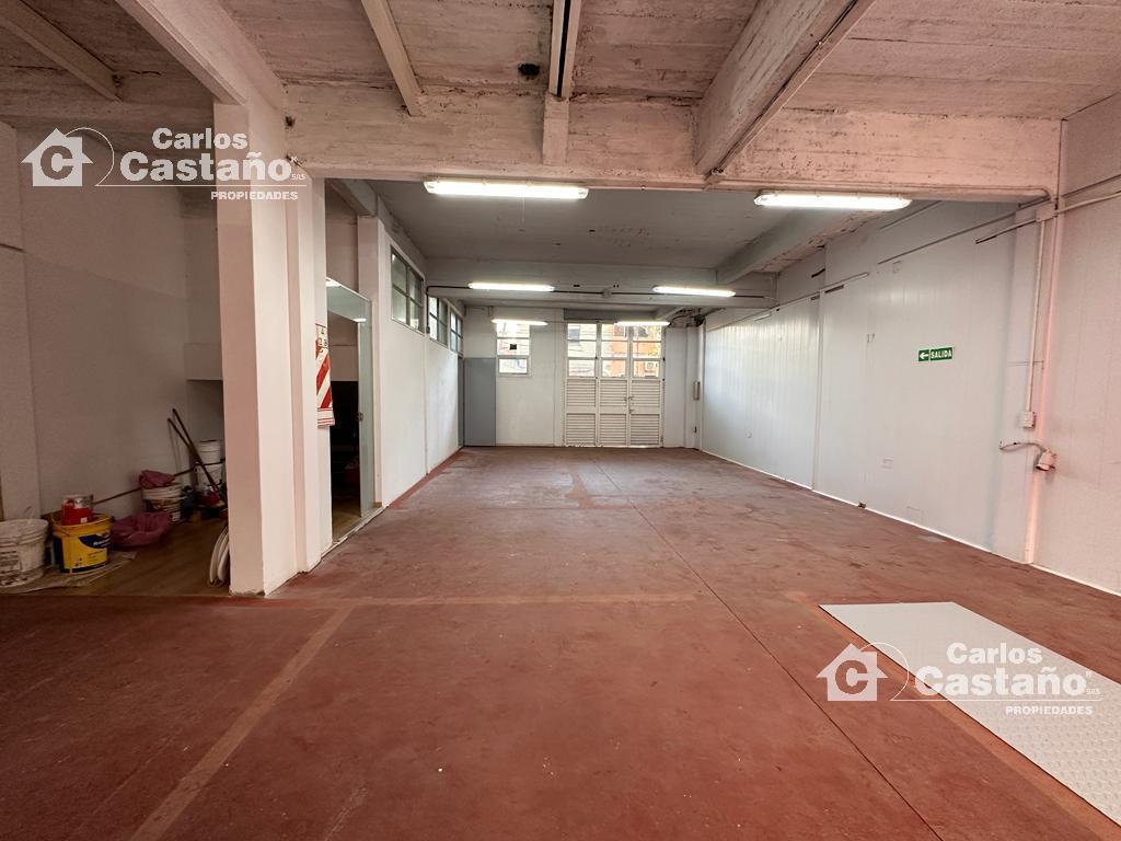 Foto de Edificio de múltiples usos con detalles de diseño exclusivo en, imagen 2