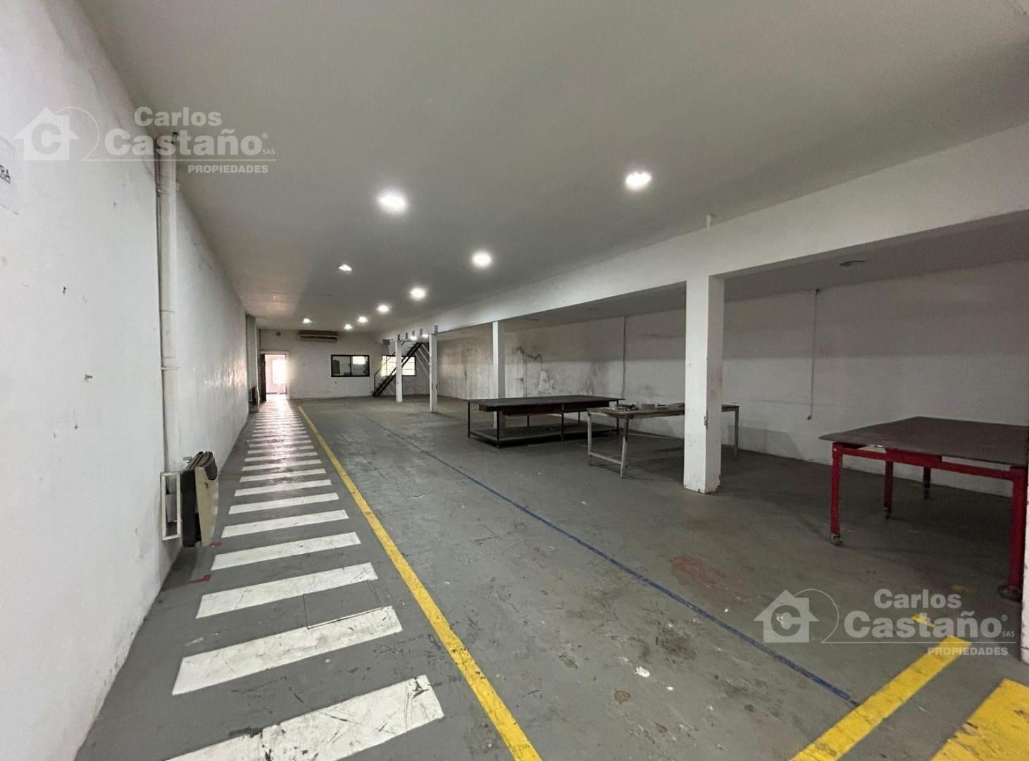 Foto de Galpón más vivienda de 2 ambientes en excelente estado!, imagen 1