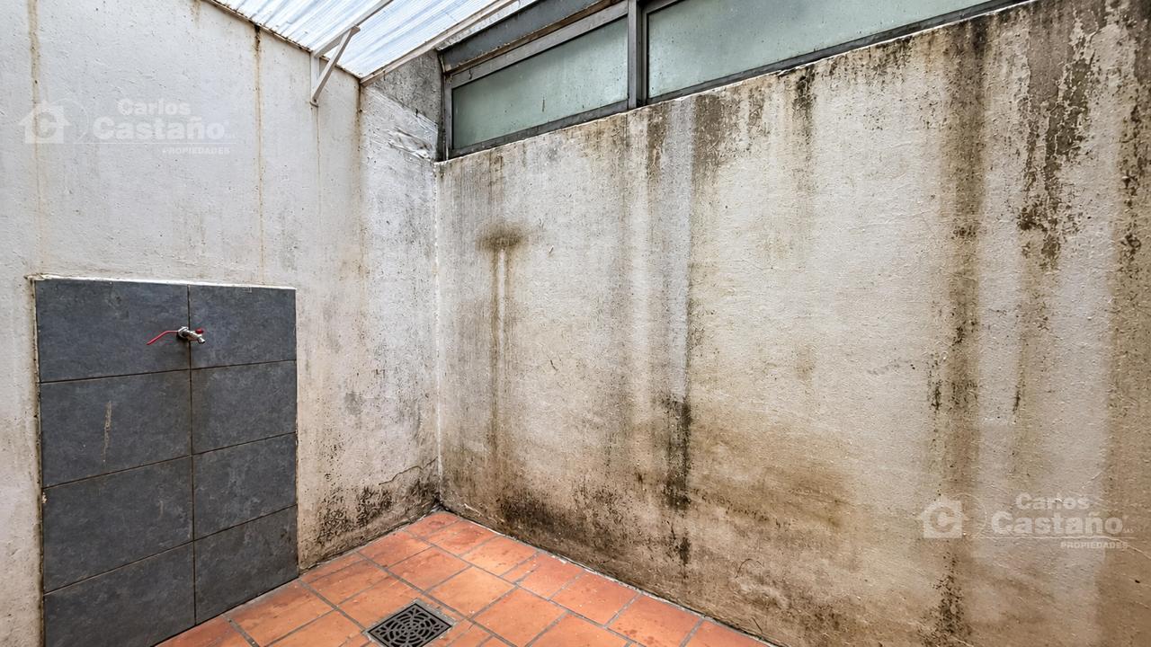Foto de Depto / PH tipo casa en PB. 2 ambientes con entrada independiente y, imagen 4