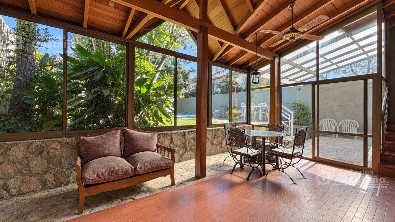 Foto de Casa 6 ambientes con jardín, piscina y garage para 2 autos en exclusivo, imagen 4