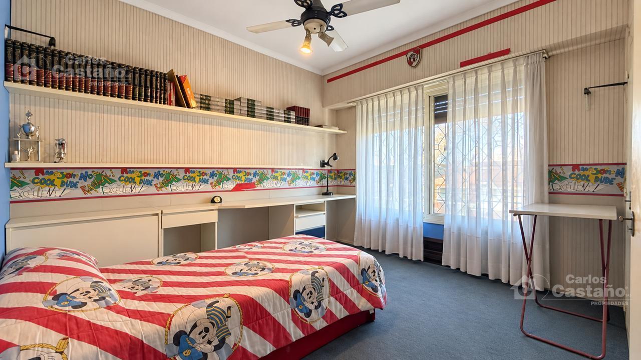 Foto de Casa 6 ambientes con jardín, piscina y garage para 2 autos en exclusivo, imagen 5