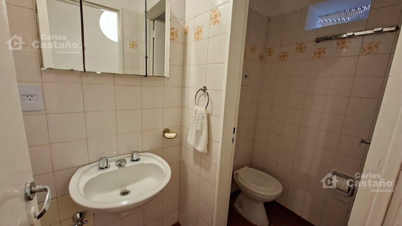 Foto de Excelente departamento 1 ambiente y medio. Uso profesional/comercial, imagen 3