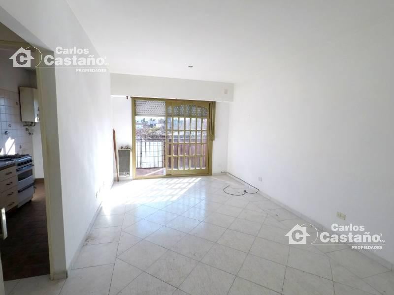 Foto de Monoambiente Amplio al Frente con Balcon, imagen 3