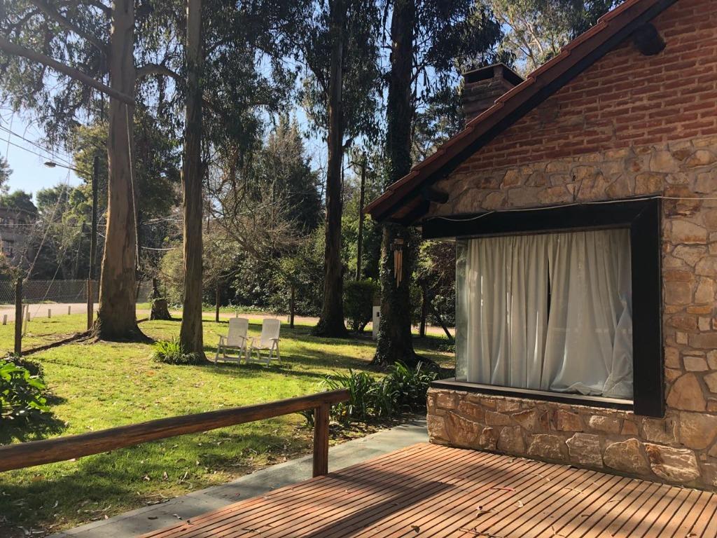 VENTA HERMOSA CASA 4 AMBIENTES BOSQUE PERALTA RAMOS