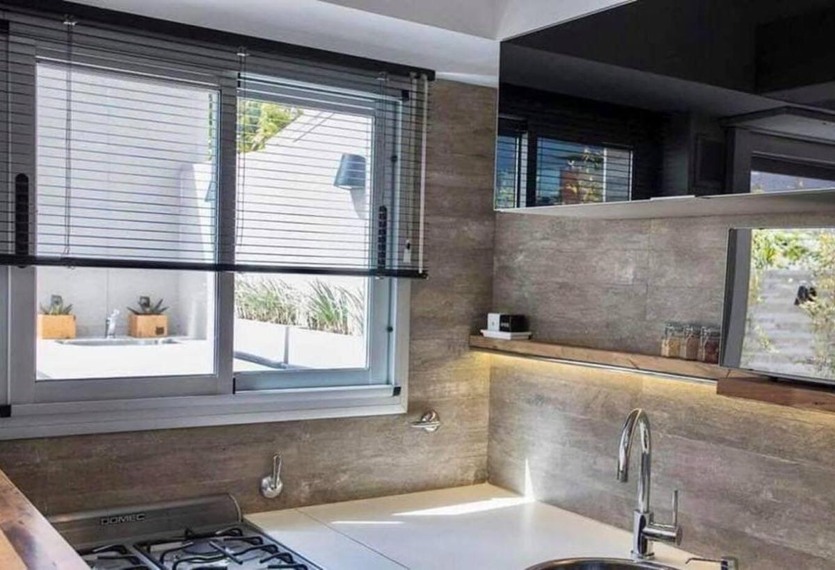 Foto de VENTA DPTO CON PATIO ZONA LA PERLA APTO CRÉDITO, imagen 5