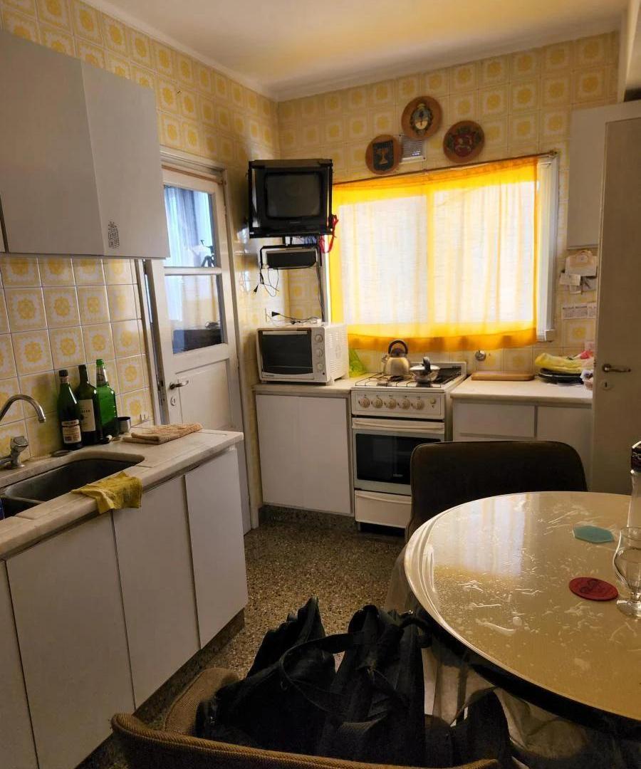 Foto de VENTA DEPARTAMENTO SUPER AMPLIO CON COCHERA CERCA DEL MAR, imagen 3