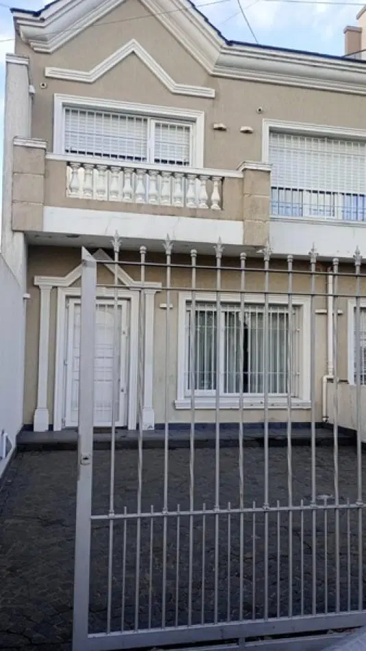 DUPLEX 4 AMBIENTES CON QUINCHO 8