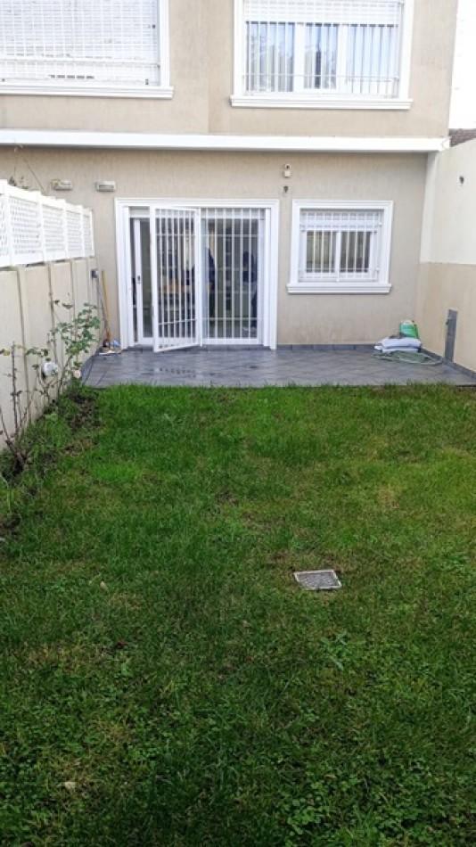 Foto de DUPLEX 4 AMBIENTES CON QUINCHO, imagen 3