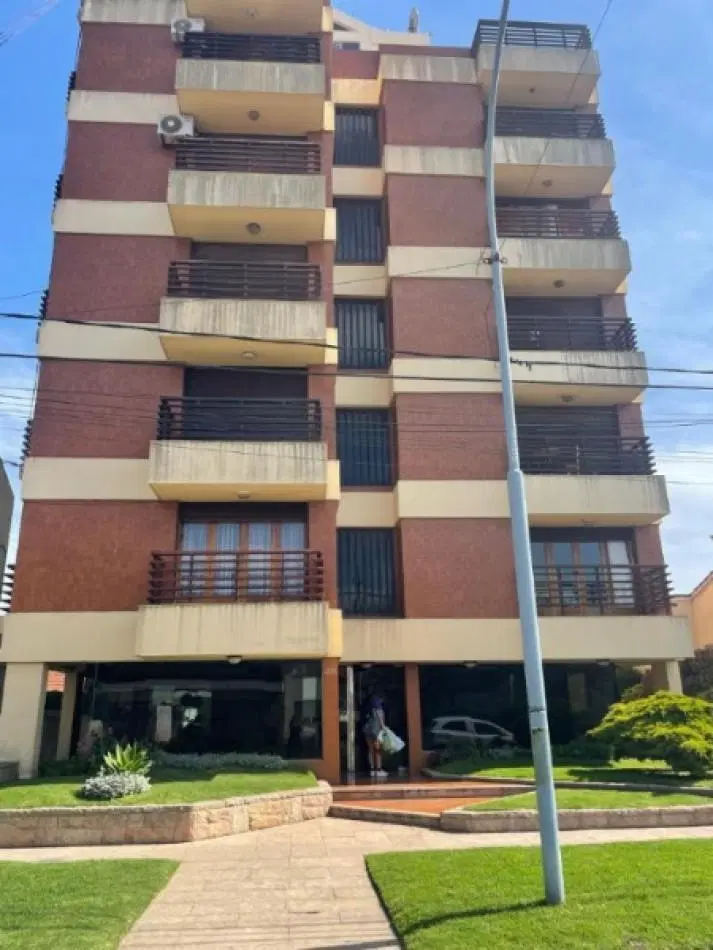 Departamento de 2 ambientes en Punta Mogotes 2