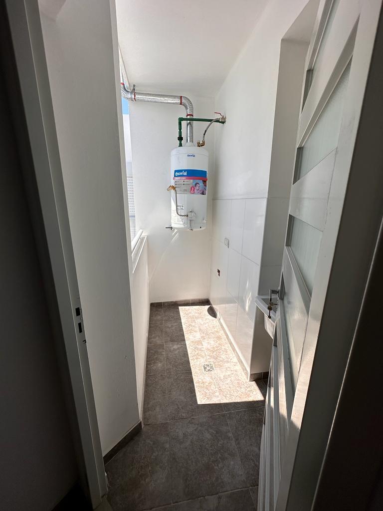Departamento 3 Amb Al Frente con Balcón - Apto Crédito Bancario. 3