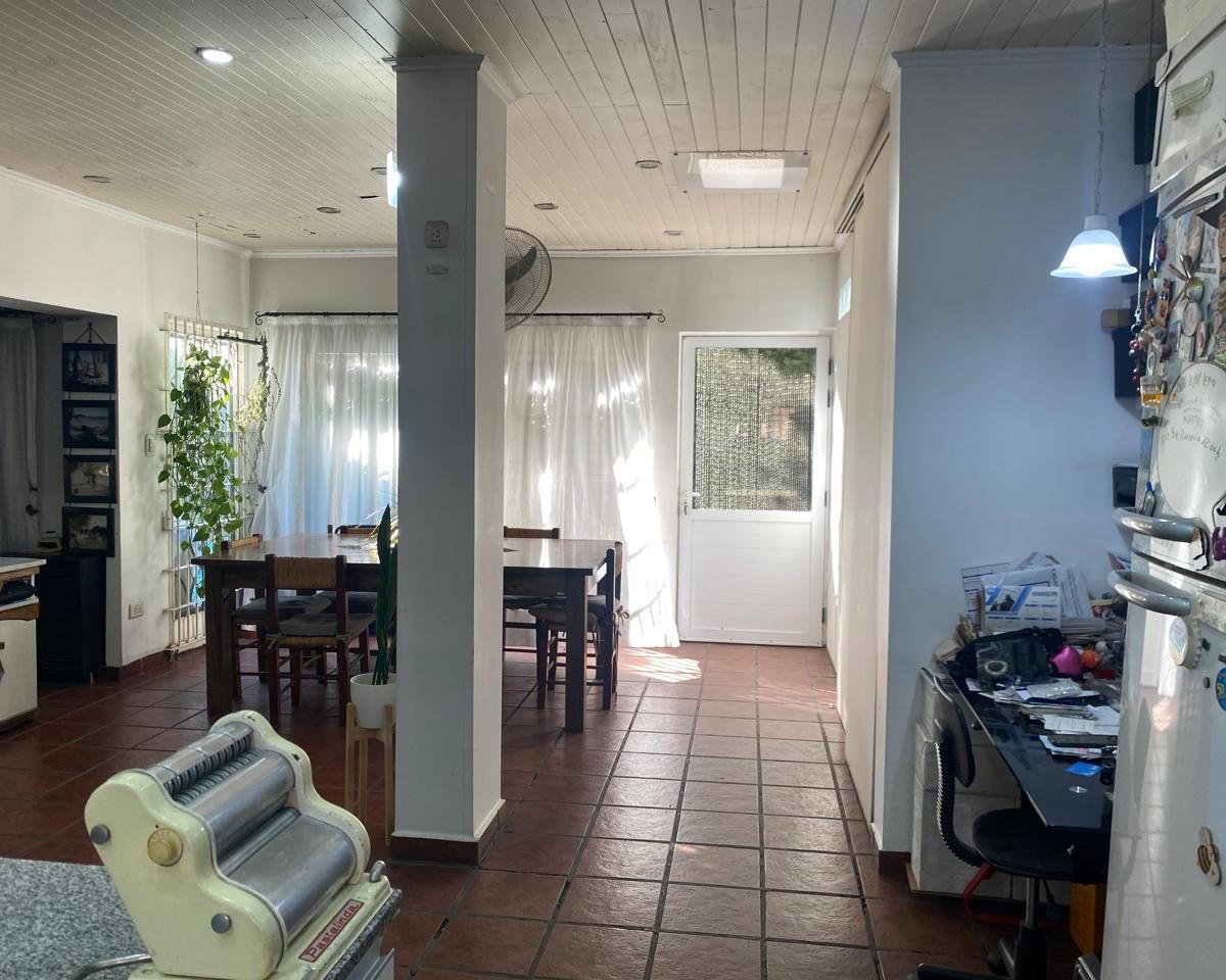 Foto de Casa 4 amb c/entrada coche , parque y pileta, imagen 2