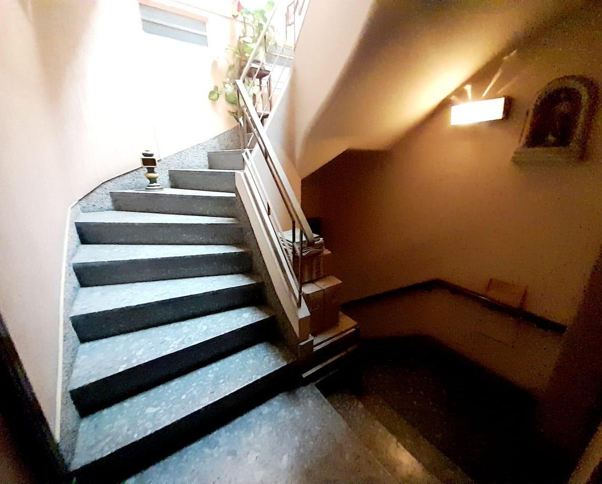 Piso Unico C/hab de Serv y Tza en Esq 5