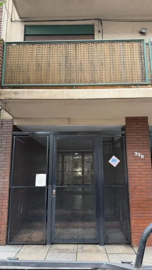 DEPARTAMENTO 2 AMBIENTES EN VENTA FLORES 4