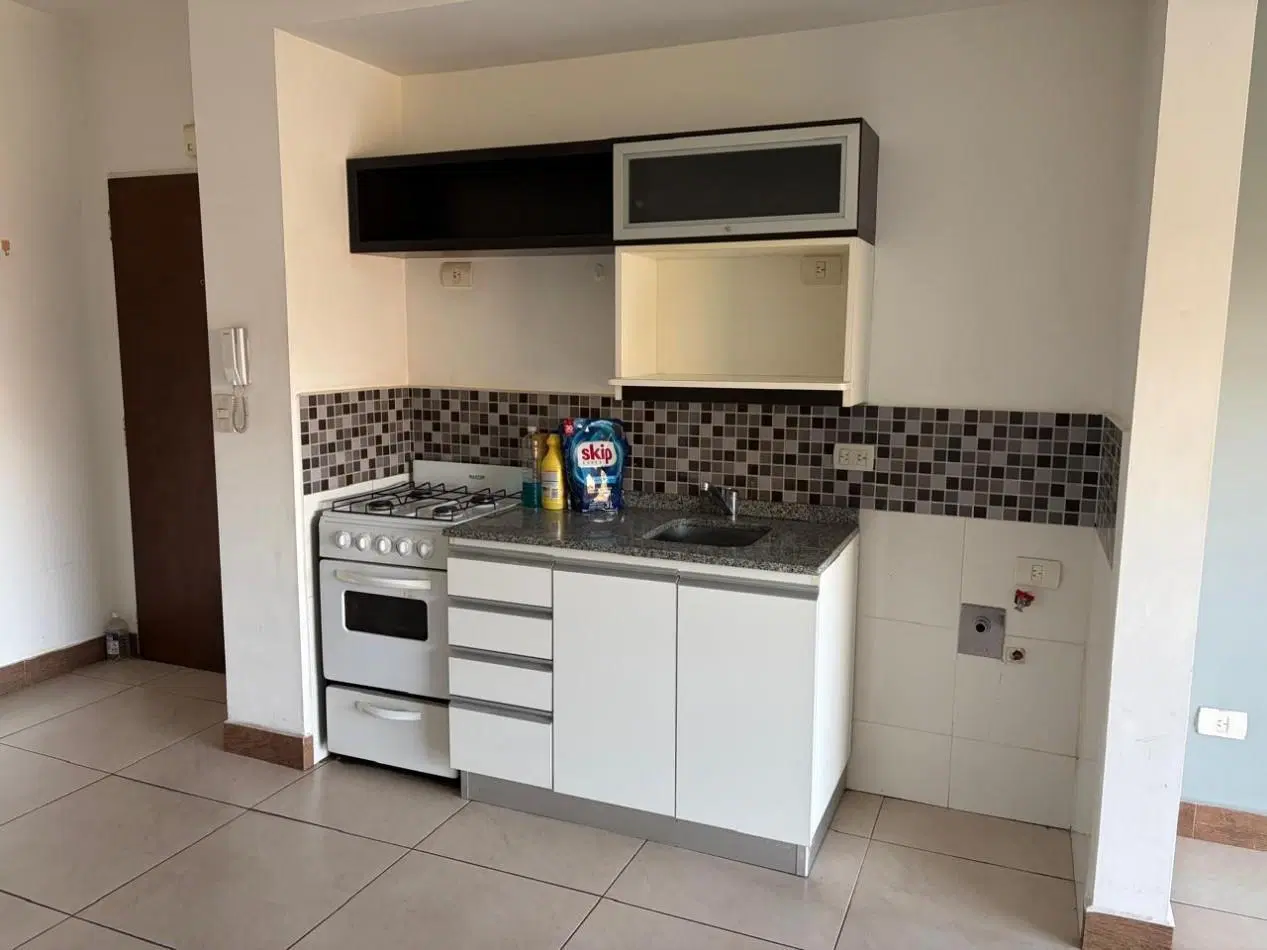 DEPARTAMENTO 1 AMBIENTE EN ALQUILER VILLA DEVOTO 4
