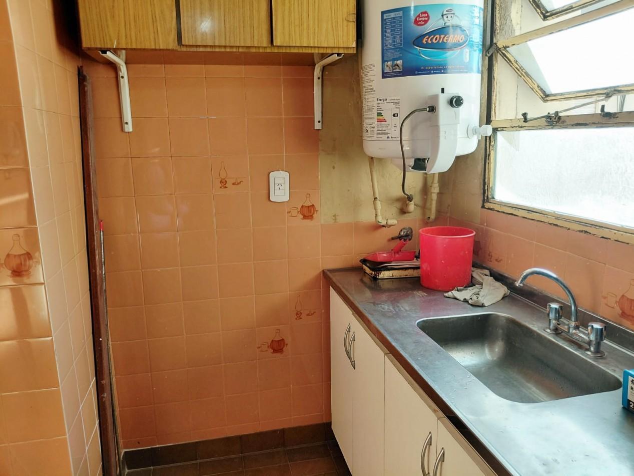 Foto de DEPARTAMENTO 2 AMBIENTES EN ALQUILER MONTE CASTRO, imagen 2