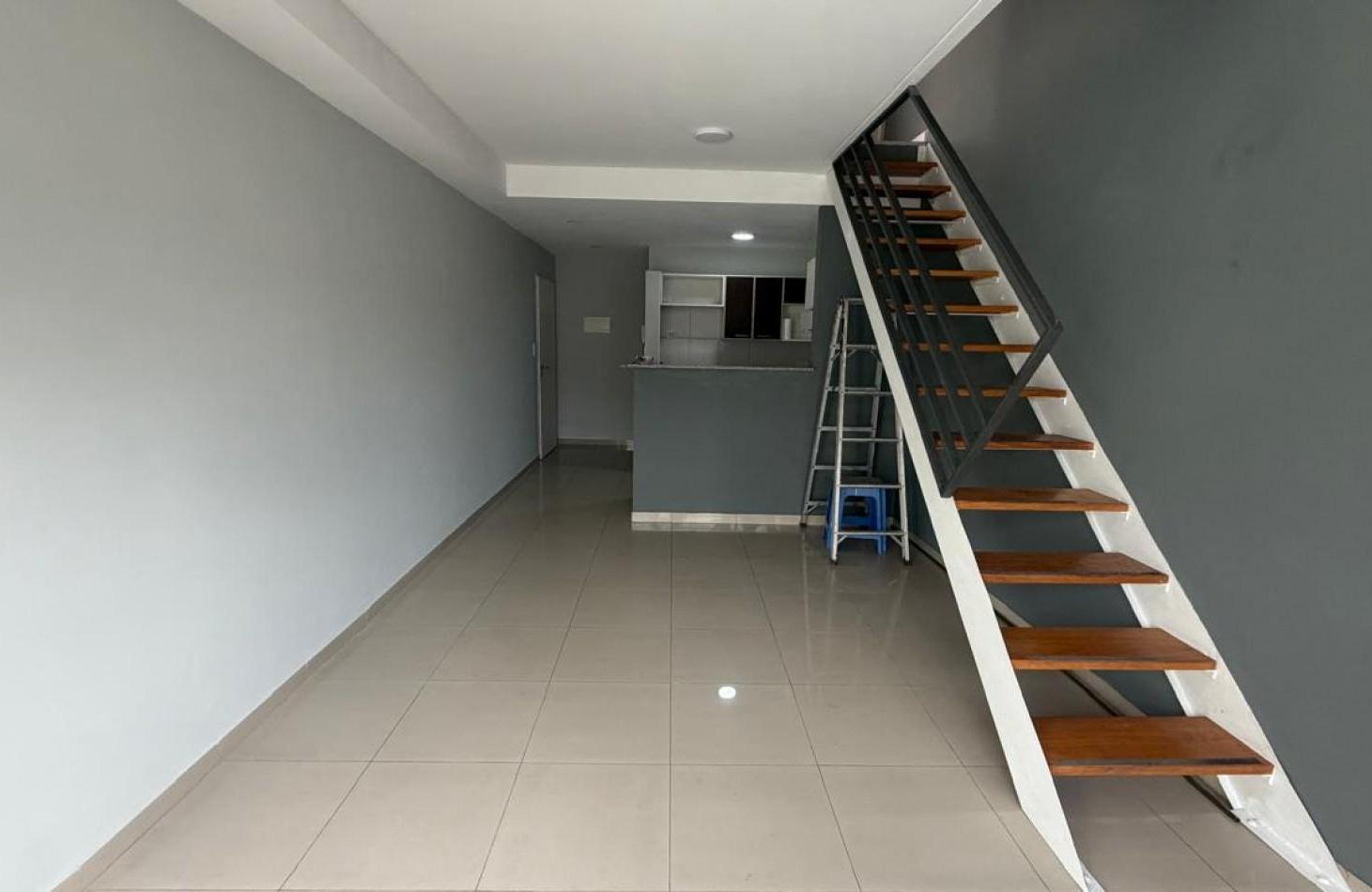 Foto de DEPARTAMENTO 2 AMBIENTES EN ALQUILER VERSALLES, imagen 1