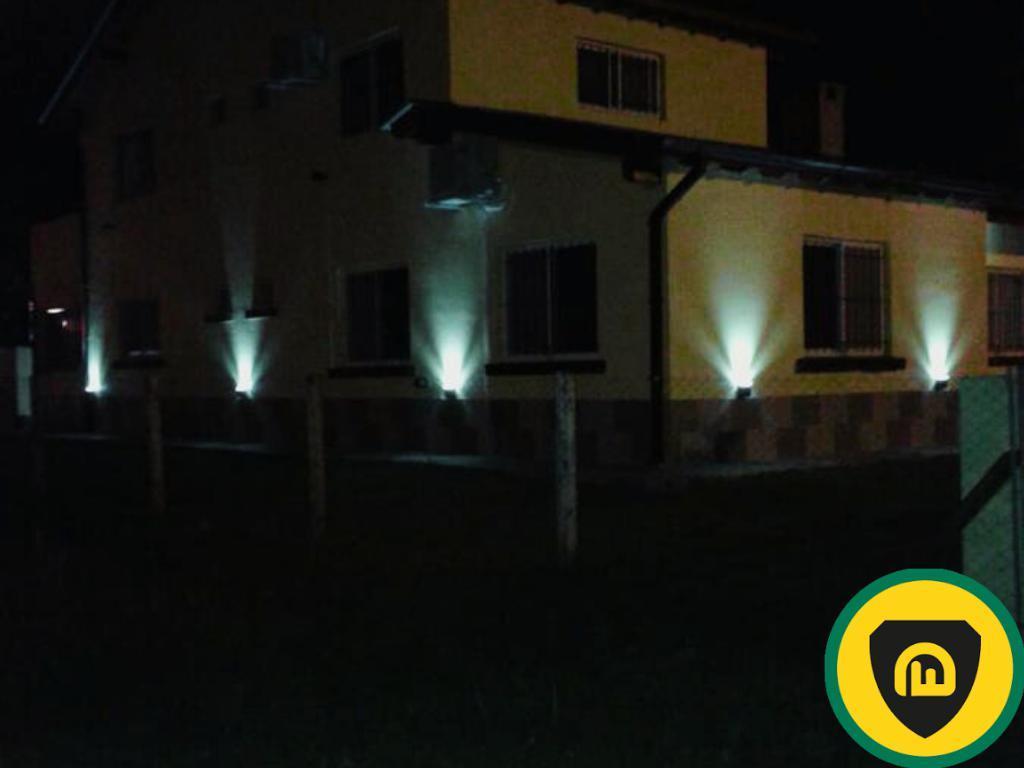 Apto Credito - Casa en Venta - Costa del Este, Partido de La Costa. 4 Amb - Quincho 4