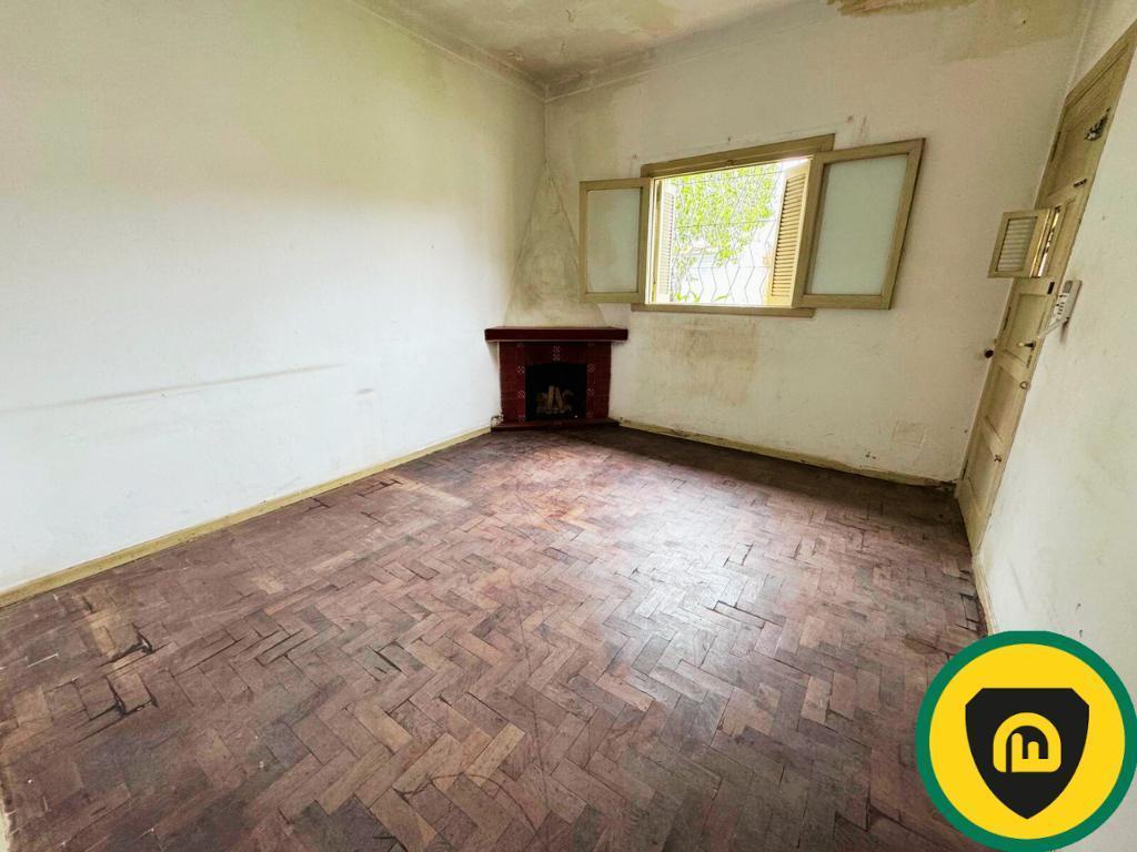 Casa en VENTA - VILLA TESEI - 3 AMBIENTES Y COCHERA