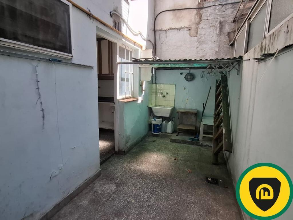 Departamento en Venta - 3 Ambientes con Patio Caba 2