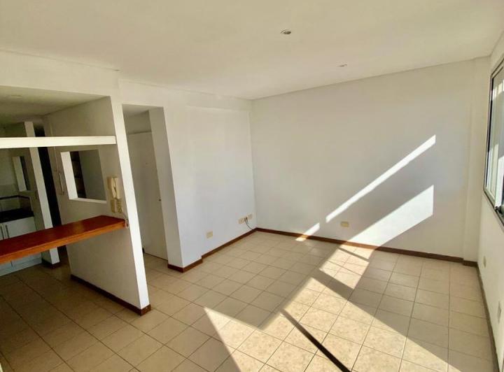 Departamento 2 ambientes, con cochera en alquiler - San Miguel 5